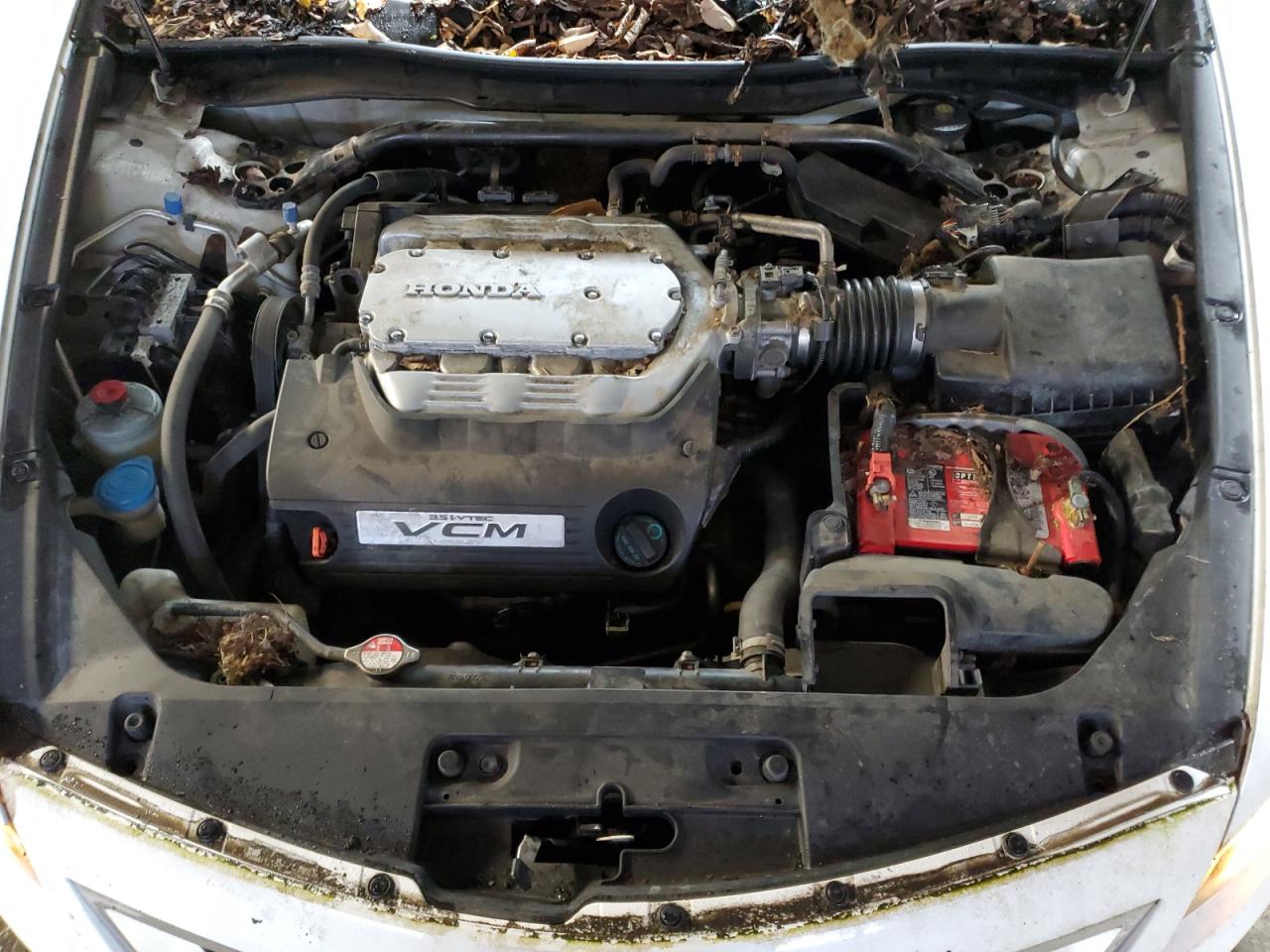 2009 Honda Accord - Image 11