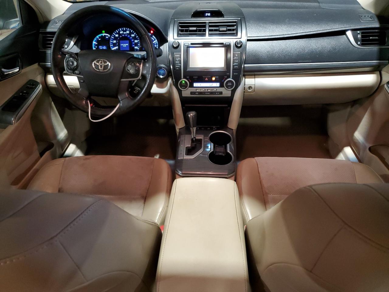 2012 Toyota Camry - Image 8