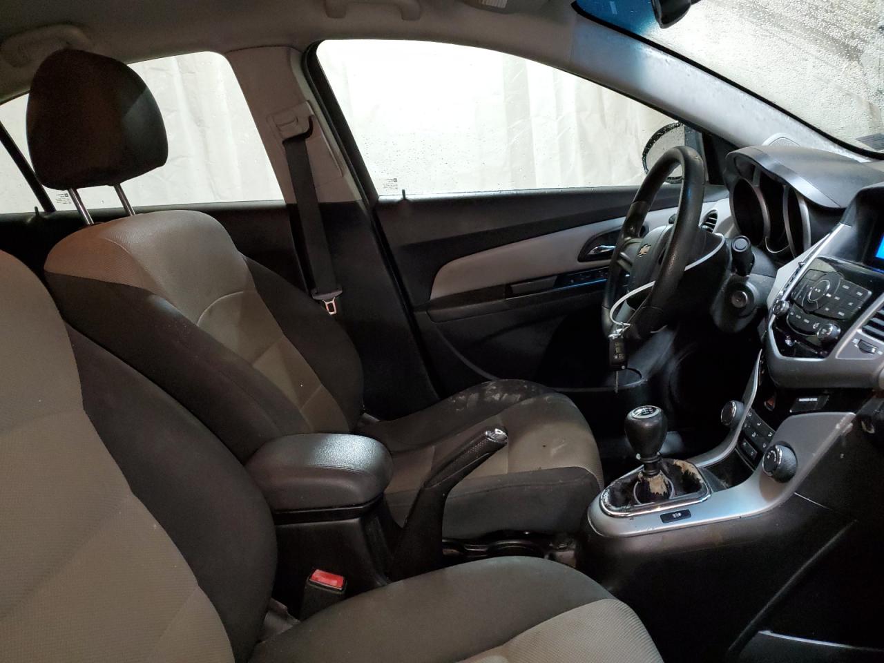 2012 Chevrolet Cruze - Image 7
