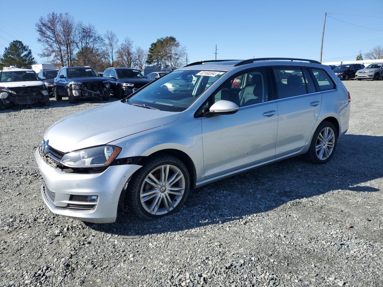 2015 Volkswagen Golf - Image 1