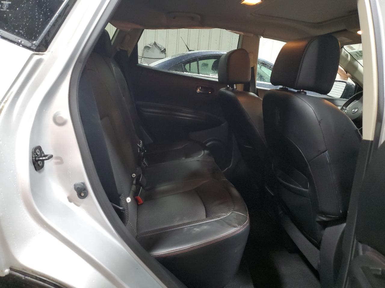 2013 Nissan Rogue - Image 10