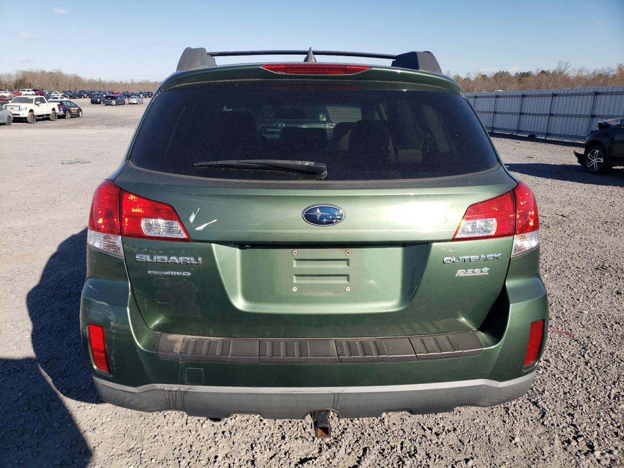 2012 Subaru Outback - Image 6
