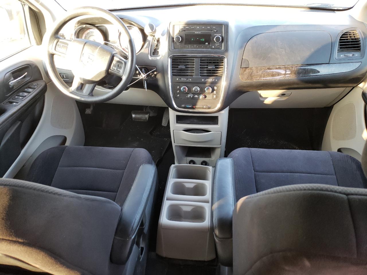 2011 Dodge Caravan - Image 8