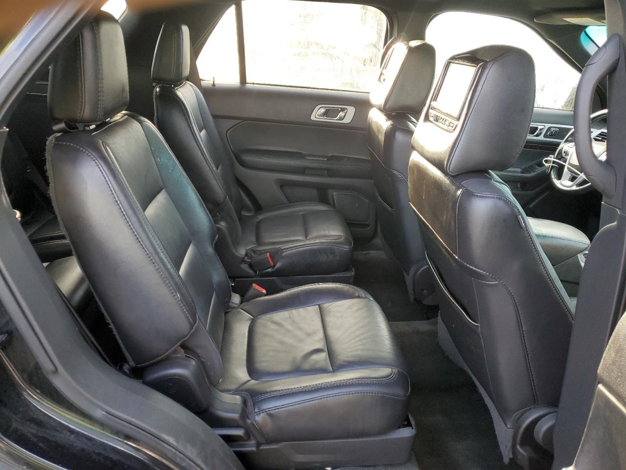 2014 Ford Explorer - Image 11