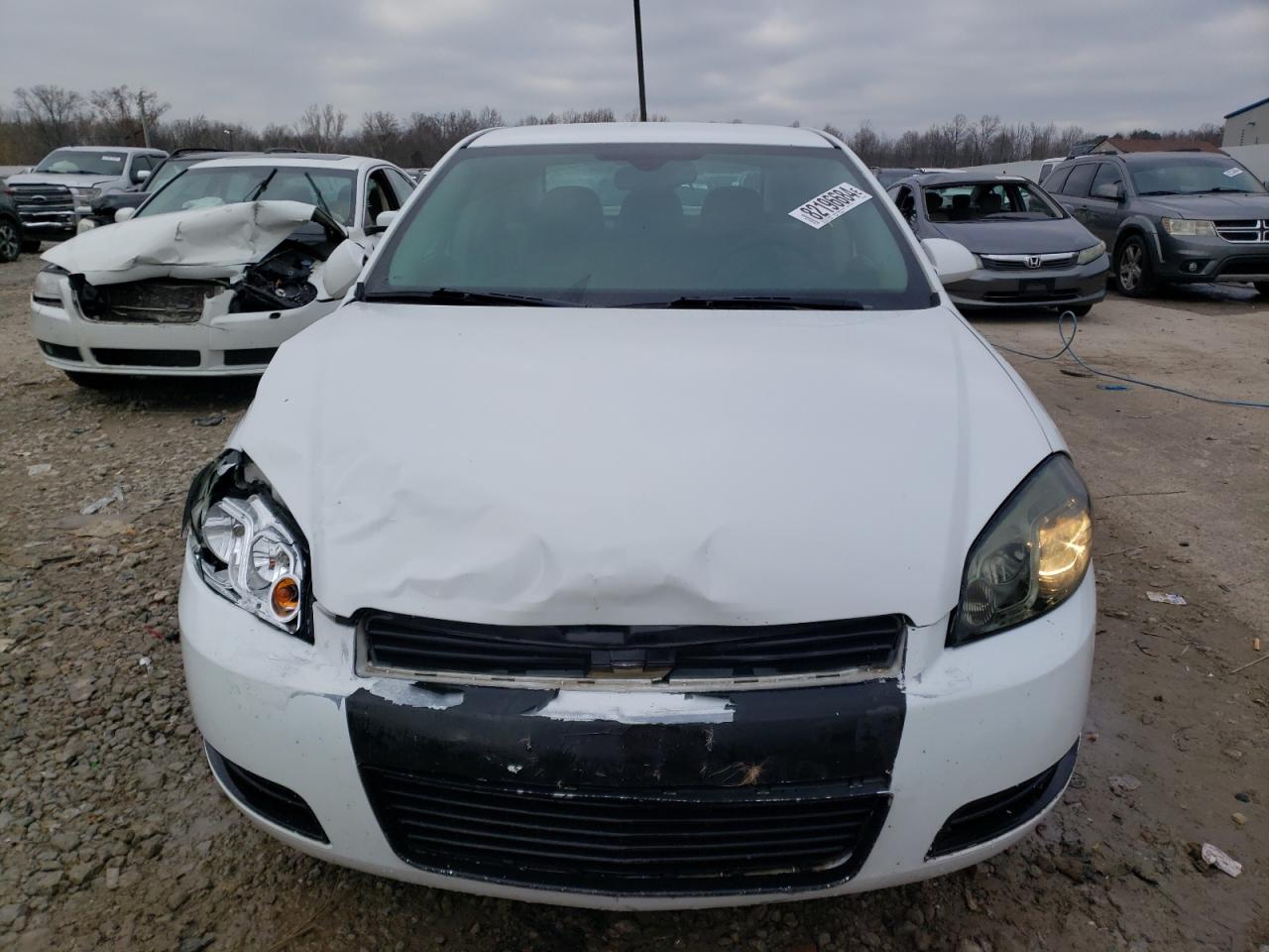 2011 Chevrolet Impala - Image 5