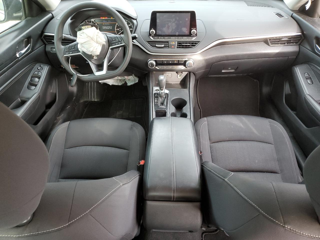 2020 Nissan Altima - Image 8