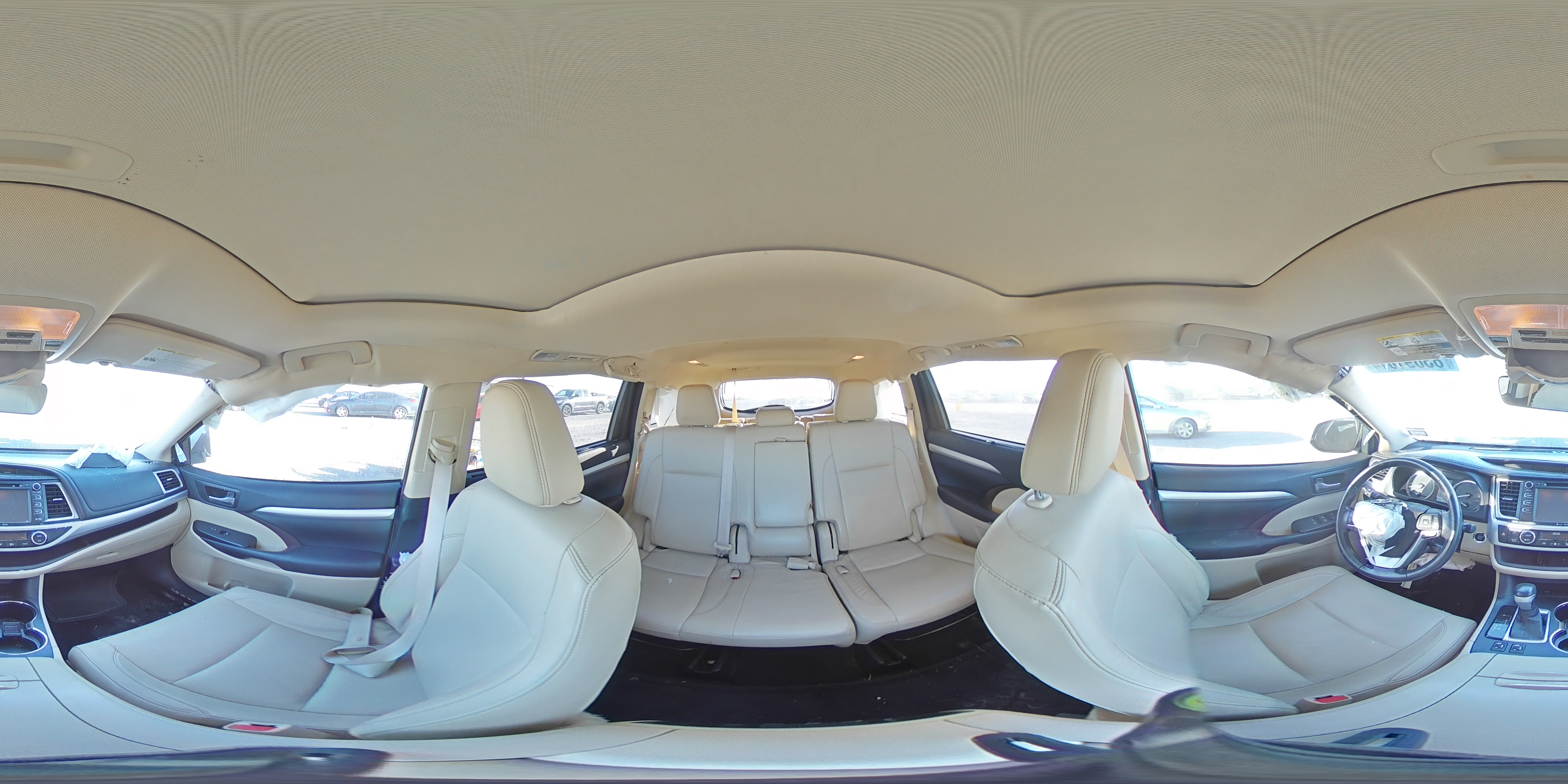 2017 Toyota Highlander - Image 15