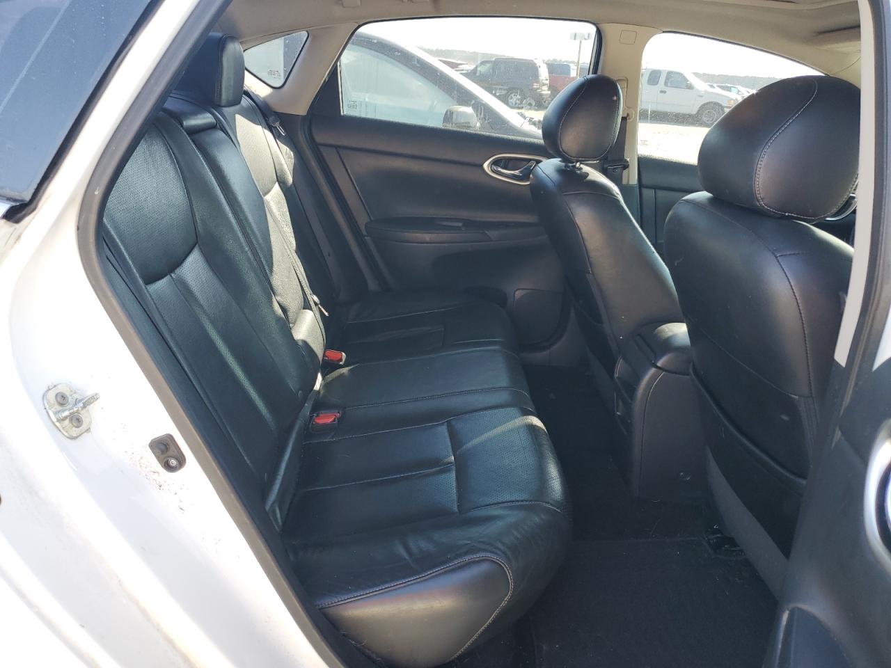 2014 Nissan Sentra - Image 10