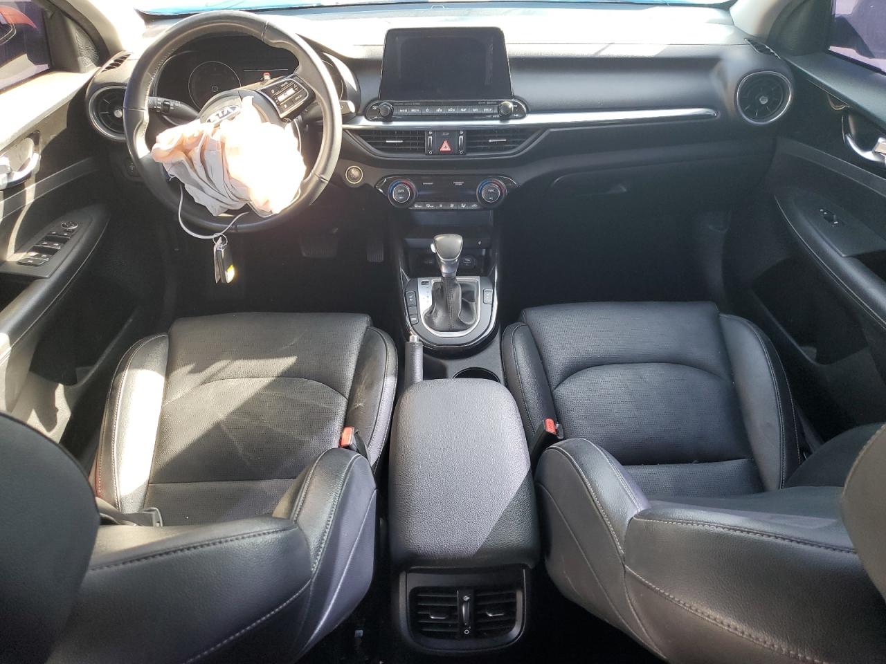 2019 Kia Forte - Image 8