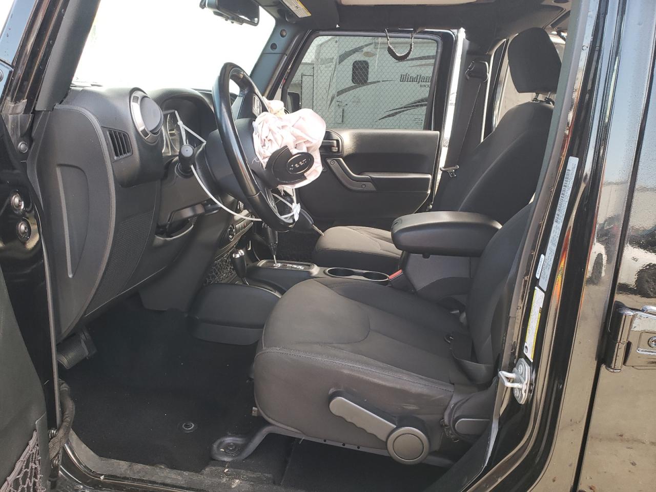 2017 Jeep Wrangler - Image 7