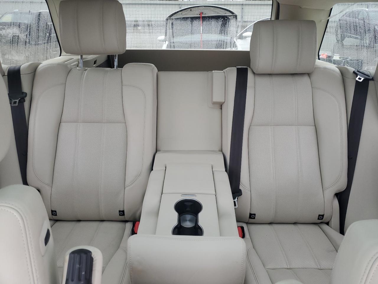2017 Land Rover Range Rover - Image 10