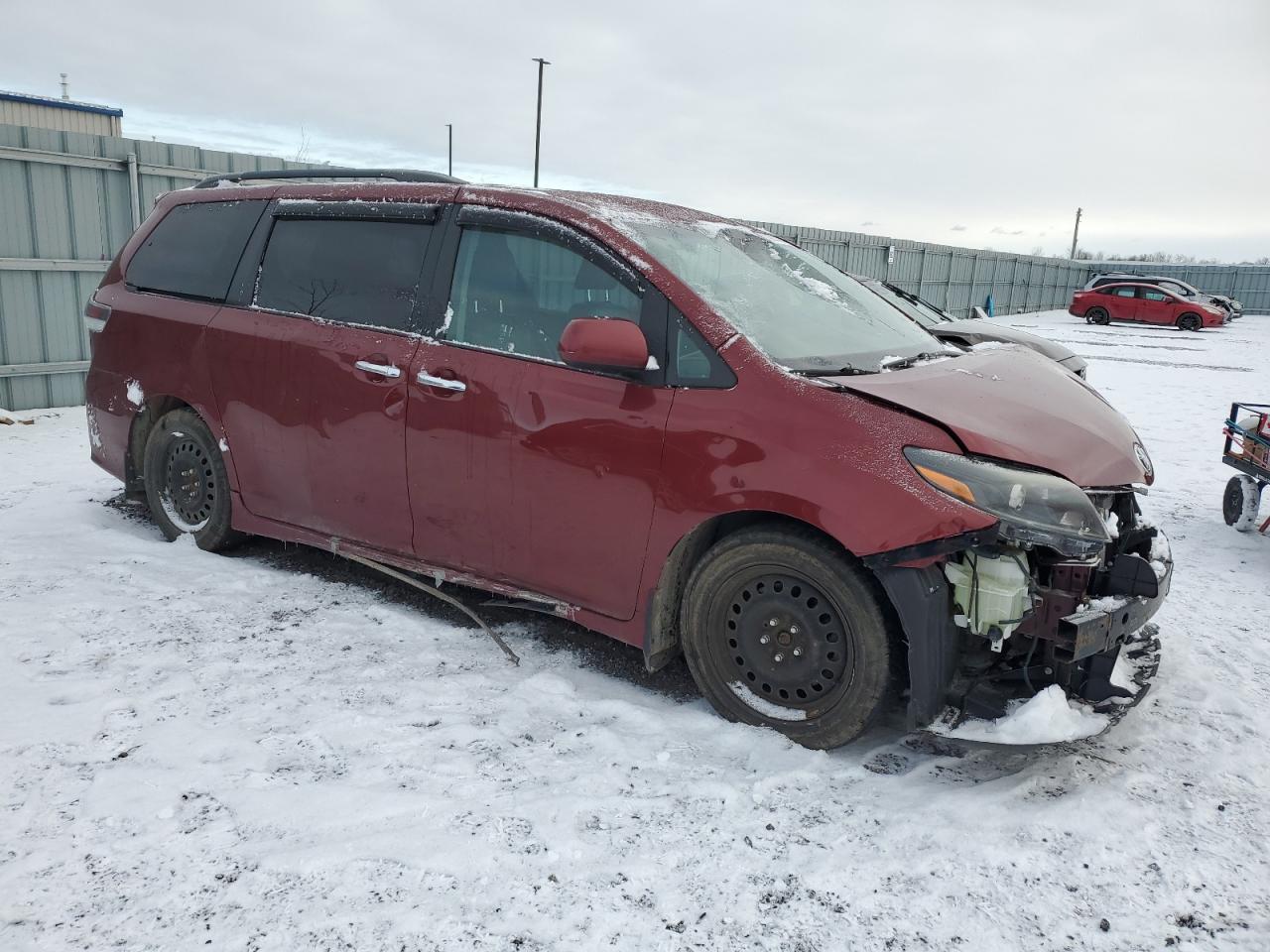 2016 Toyota Sienna - Image 4