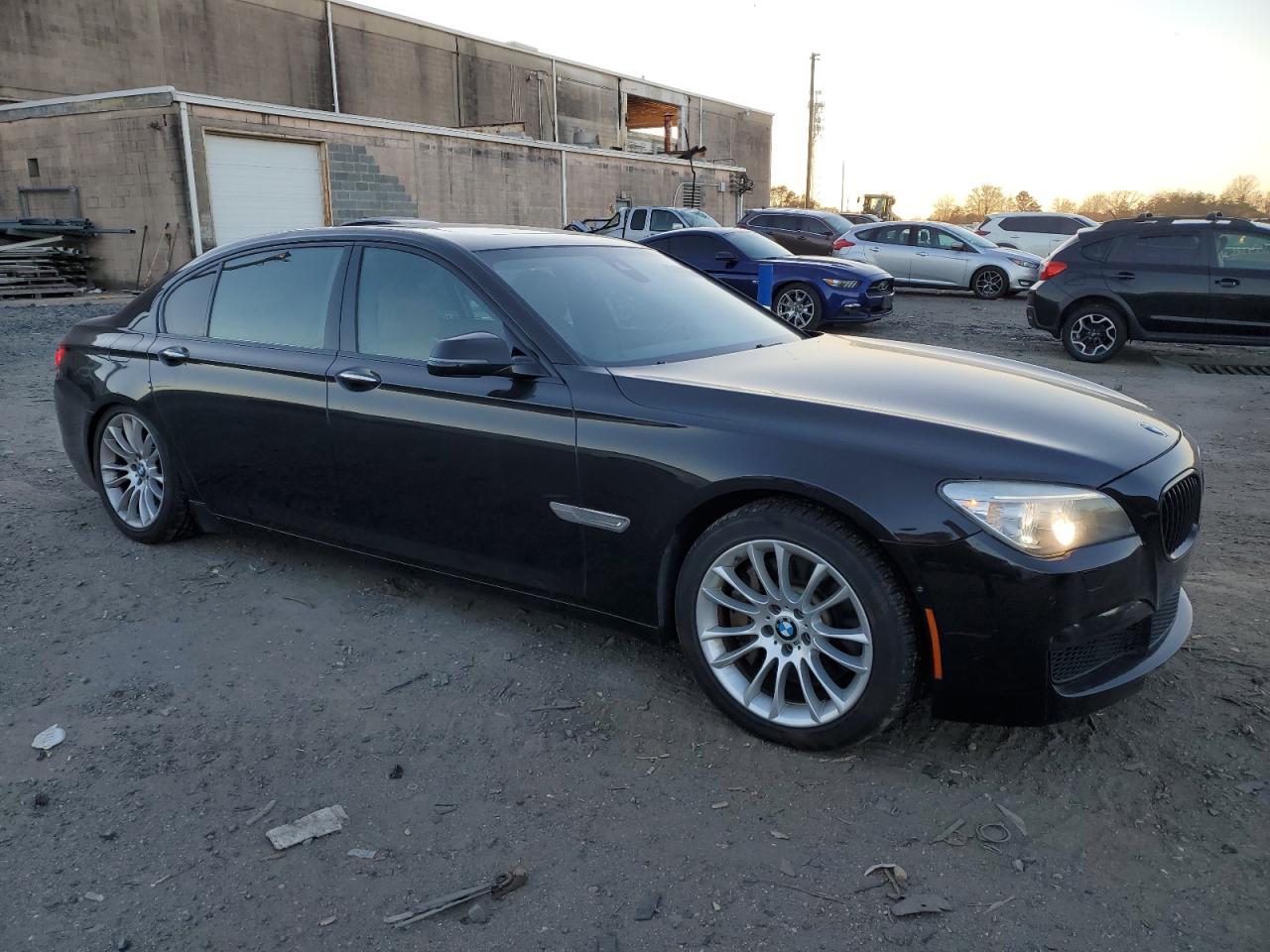 VIN WBAYF8C53DD141373 2013 BMW 7 SERIES no.4