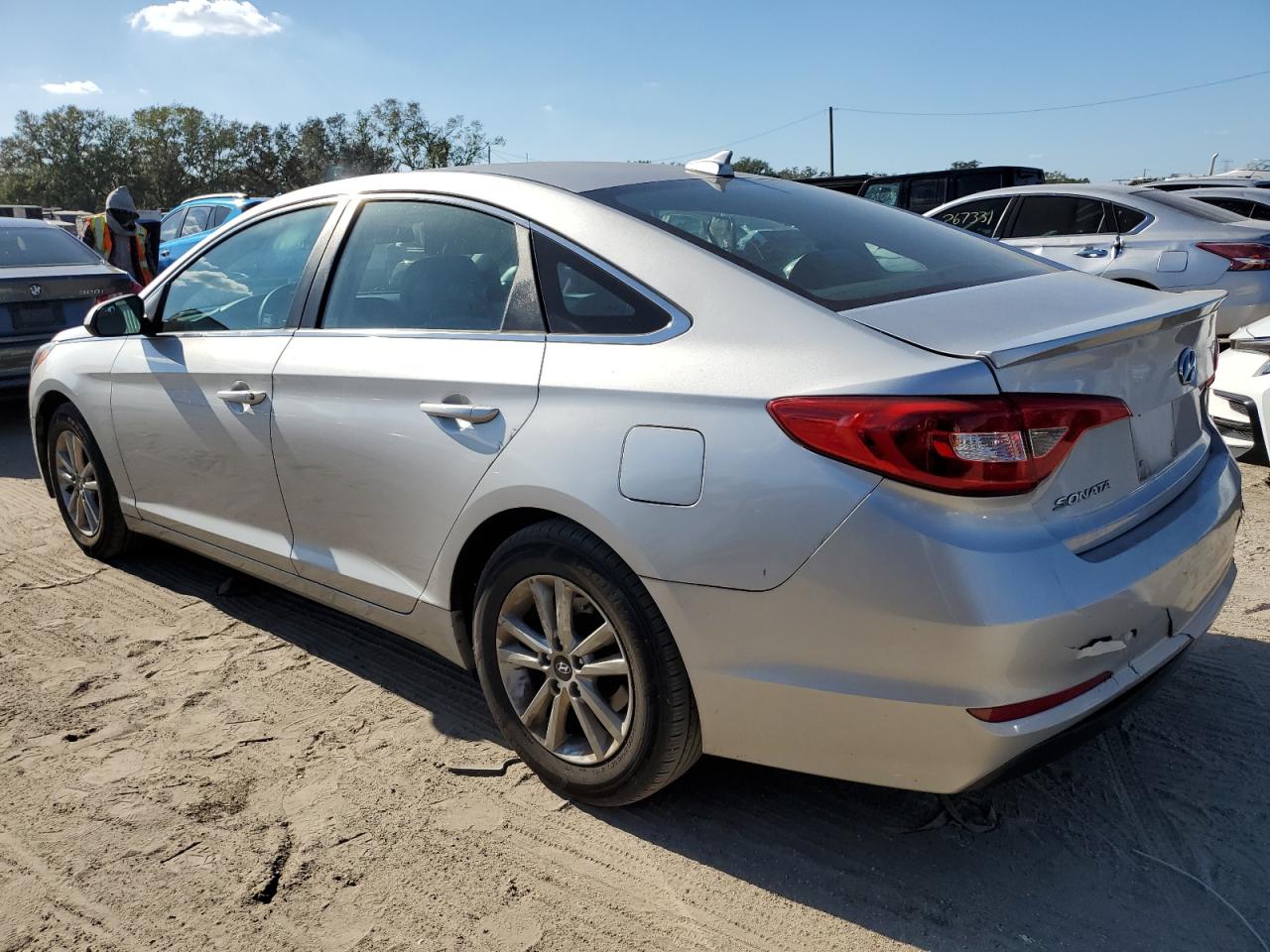 VIN 5NPE24AF5HH522325 2017 HYUNDAI SONATA no.2