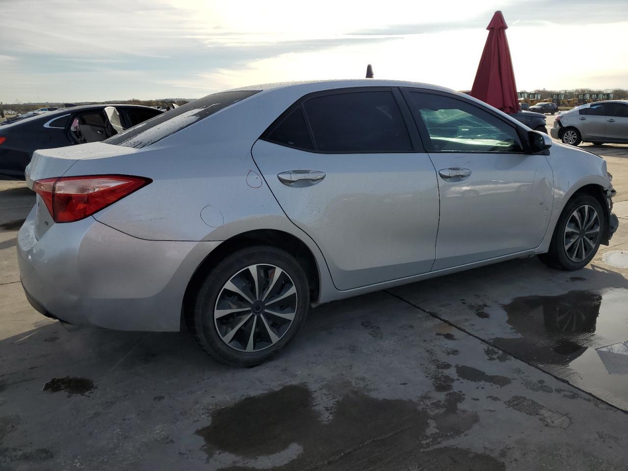 VIN 5YFBURHEXHP601242 2017 TOYOTA COROLLA no.3