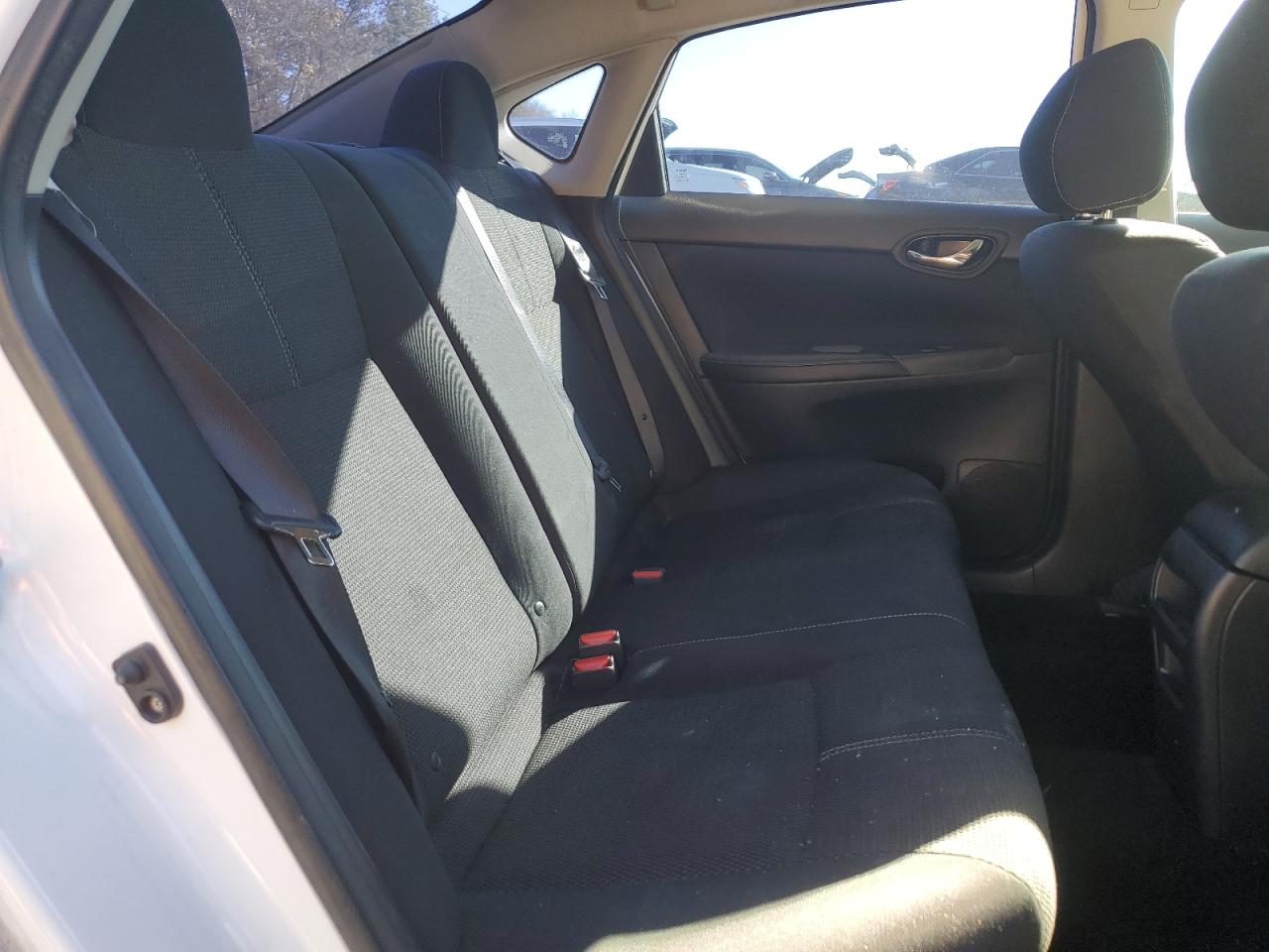 2016 Nissan Sentra - Image 11