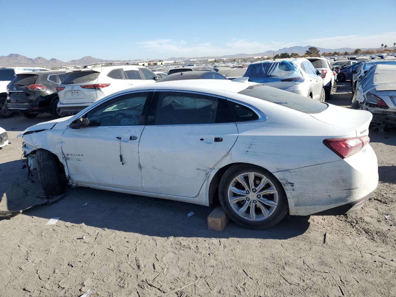 2021 Chevrolet Malibu - Image 2