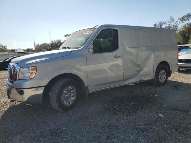  NISSAN NV 2015 Srebrny