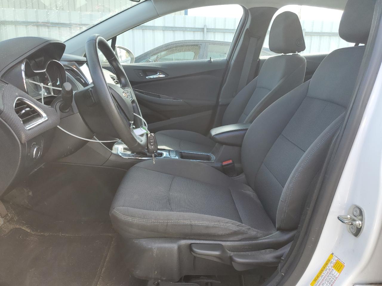 2019 Chevrolet Cruze - Image 7