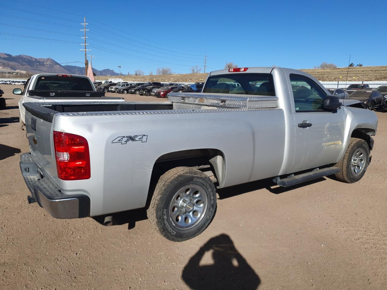 2011 Chevrolet Silverado - Image 3