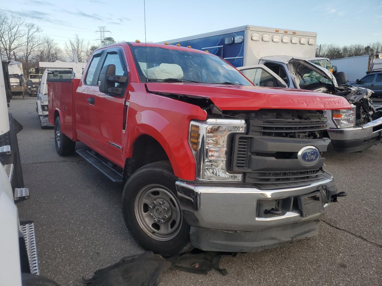 VIN 1FD8X3FT0JEC95456 2018 FORD F350 no.4