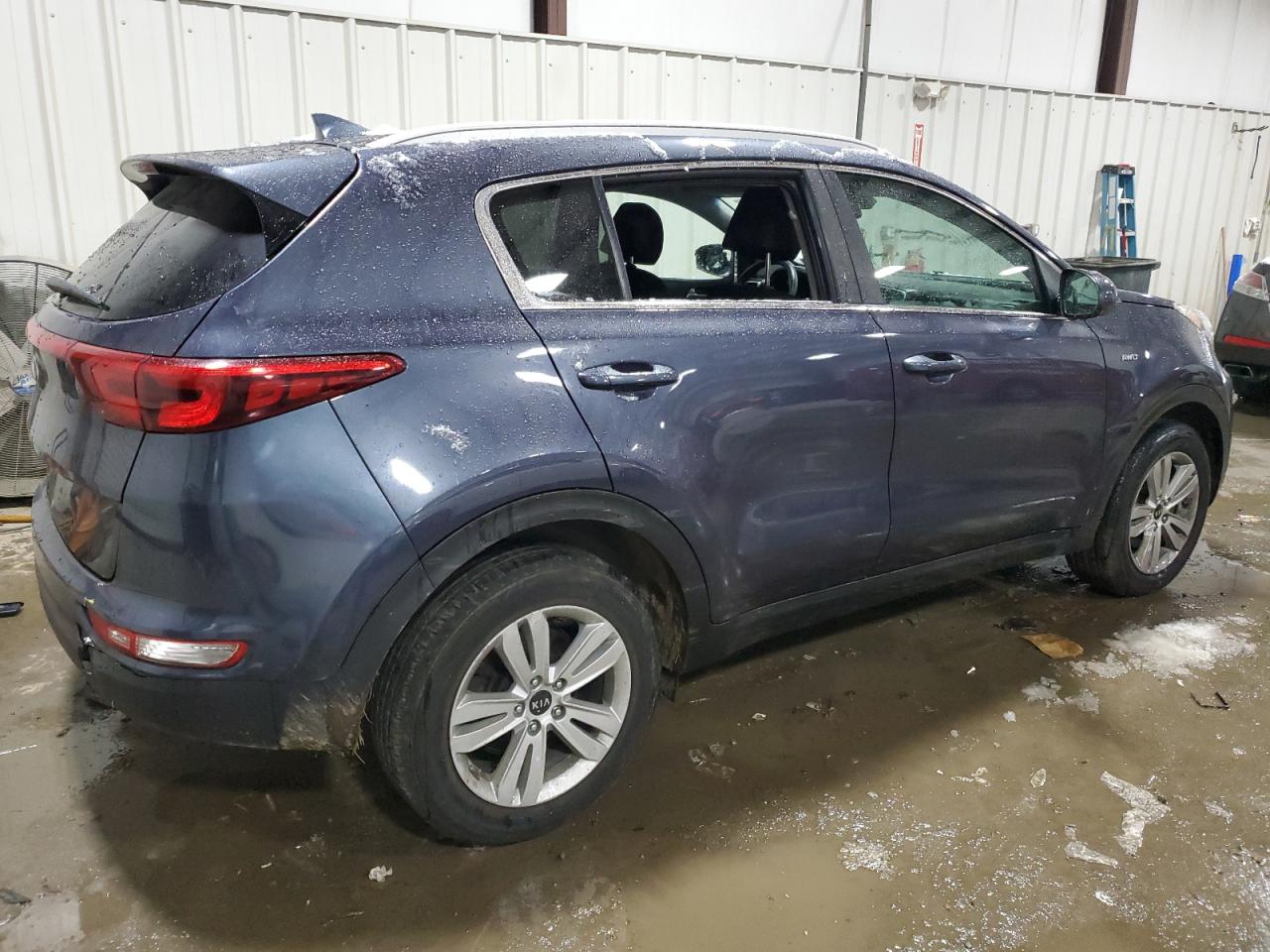 VIN KNDPMCAC0K7559457 2019 KIA SPORTAGE no.3