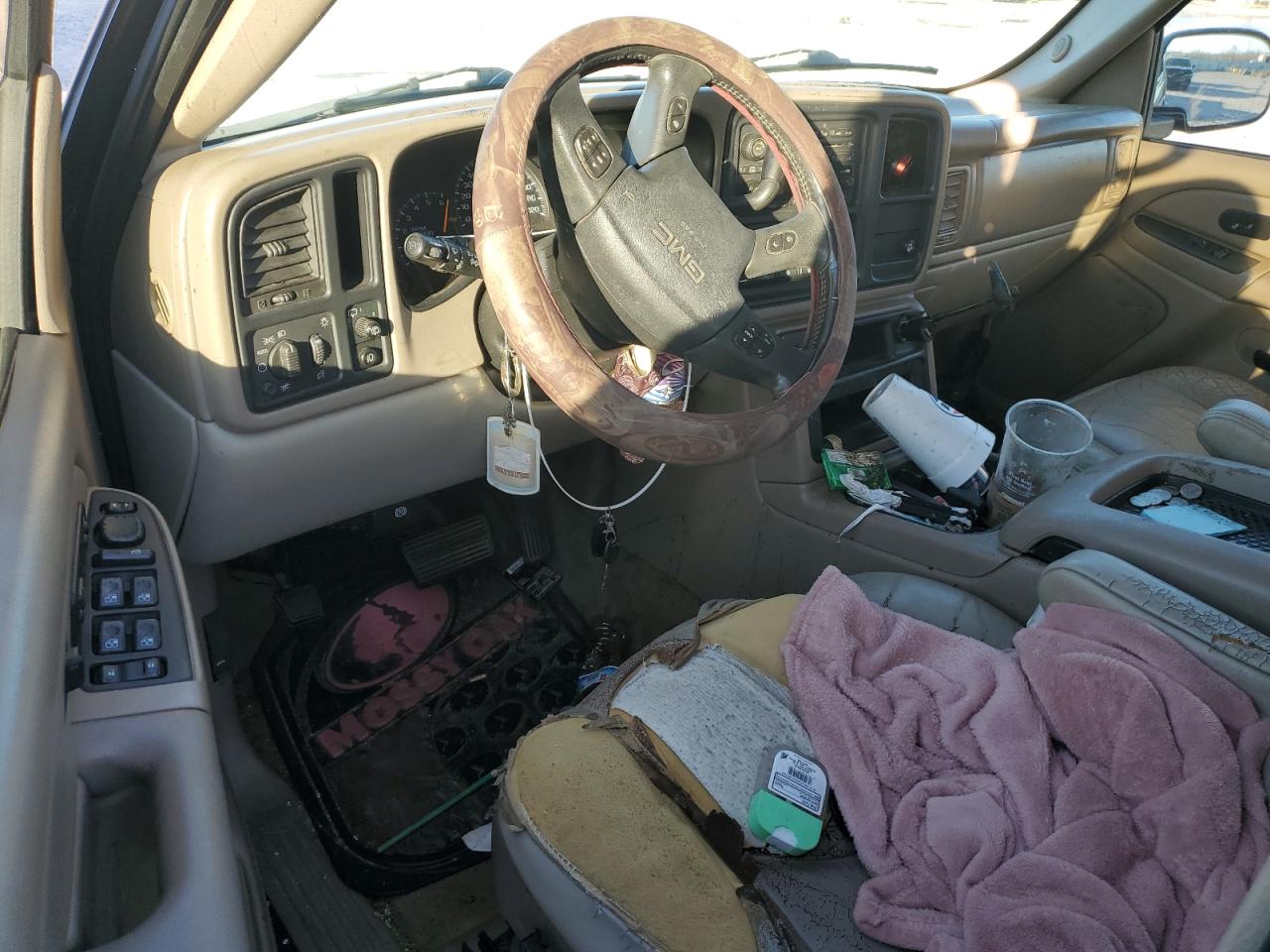 2004 GMC Yukon Xl C1500 VIN: 3GKEC16Z34G260181 Lot: 80617915