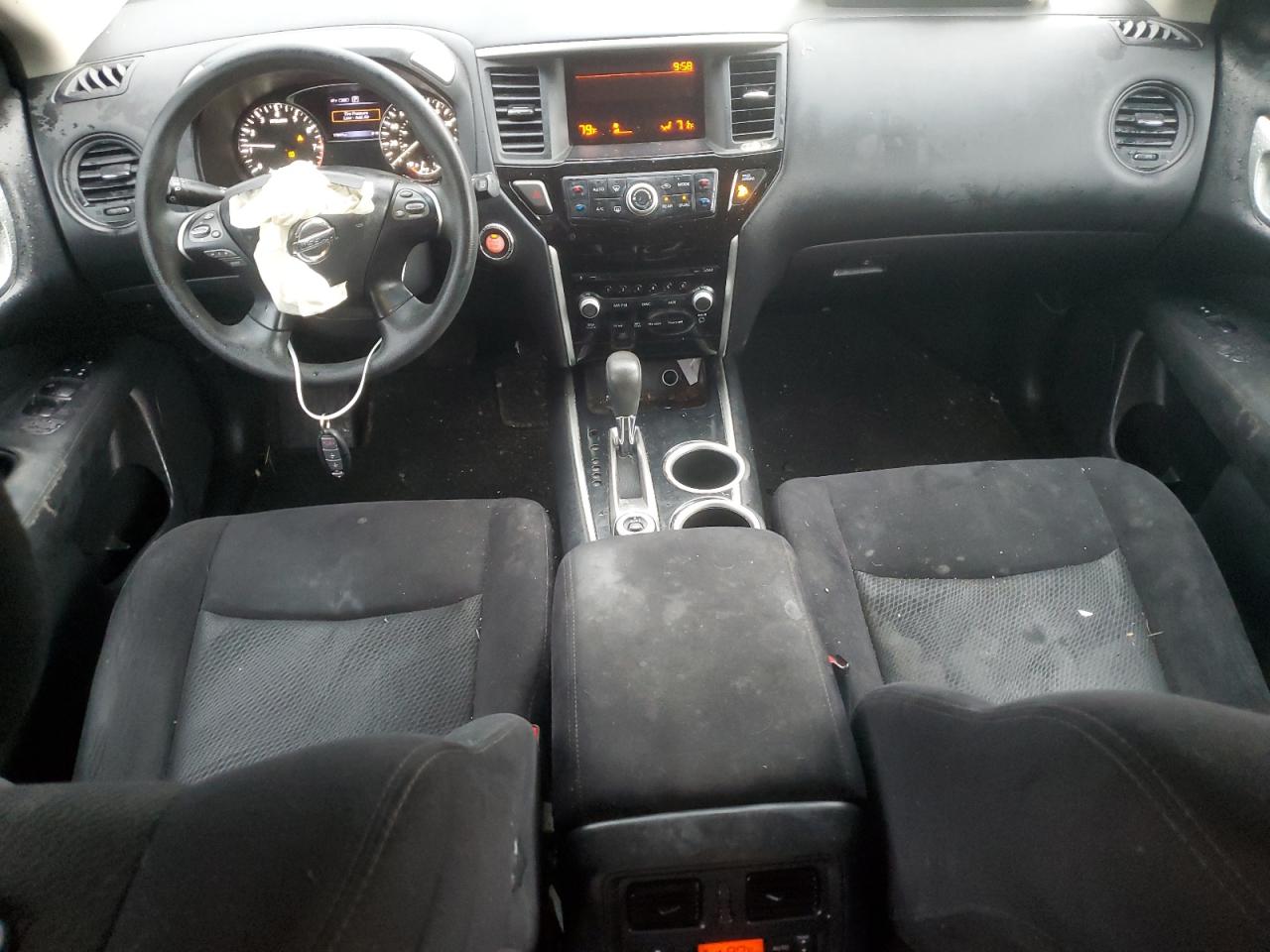 2016 Nissan Pathfinder - Image 8