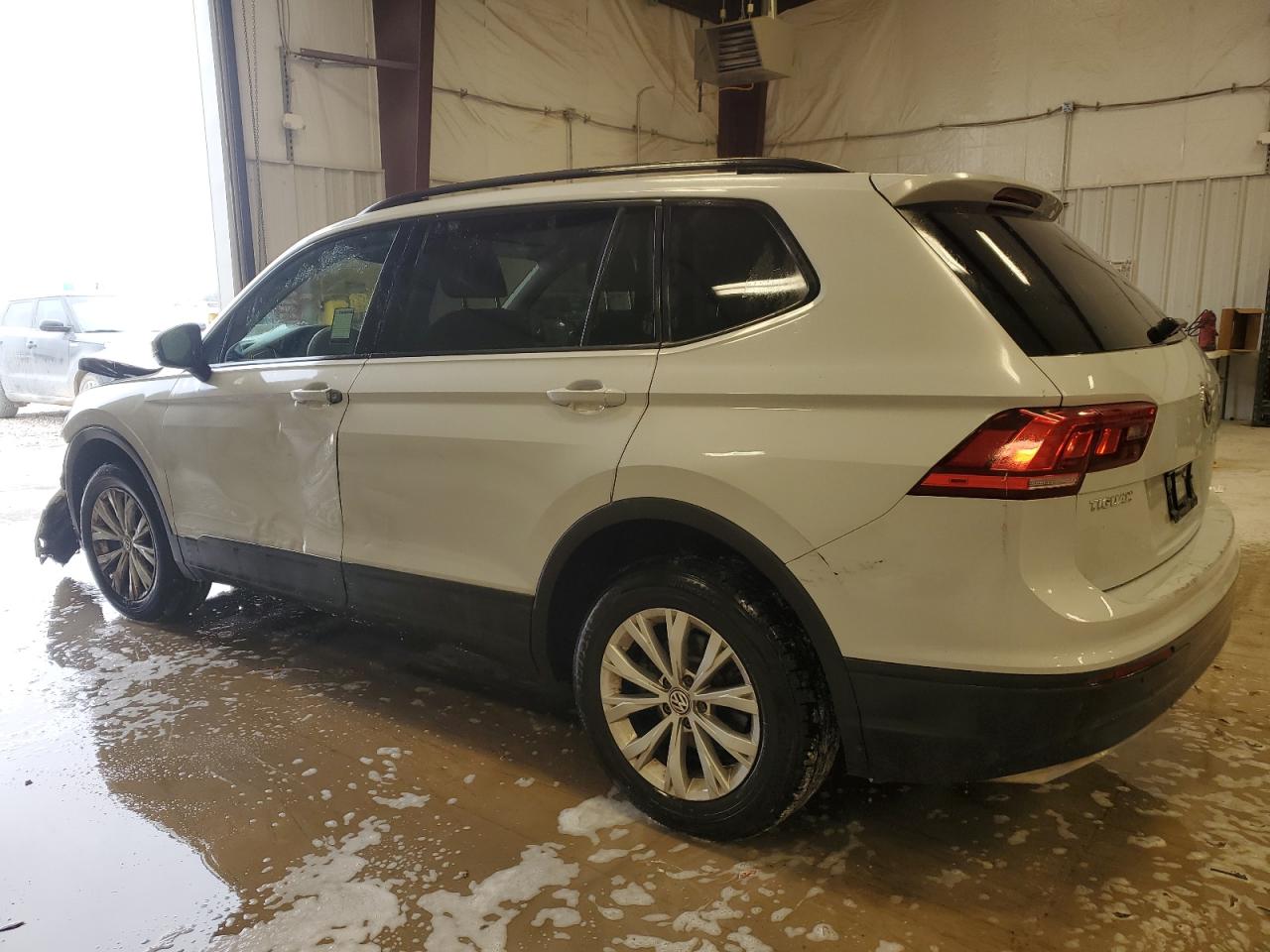 VIN 3VV1B7AX5JM077465 2018 VOLKSWAGEN TIGUAN no.2