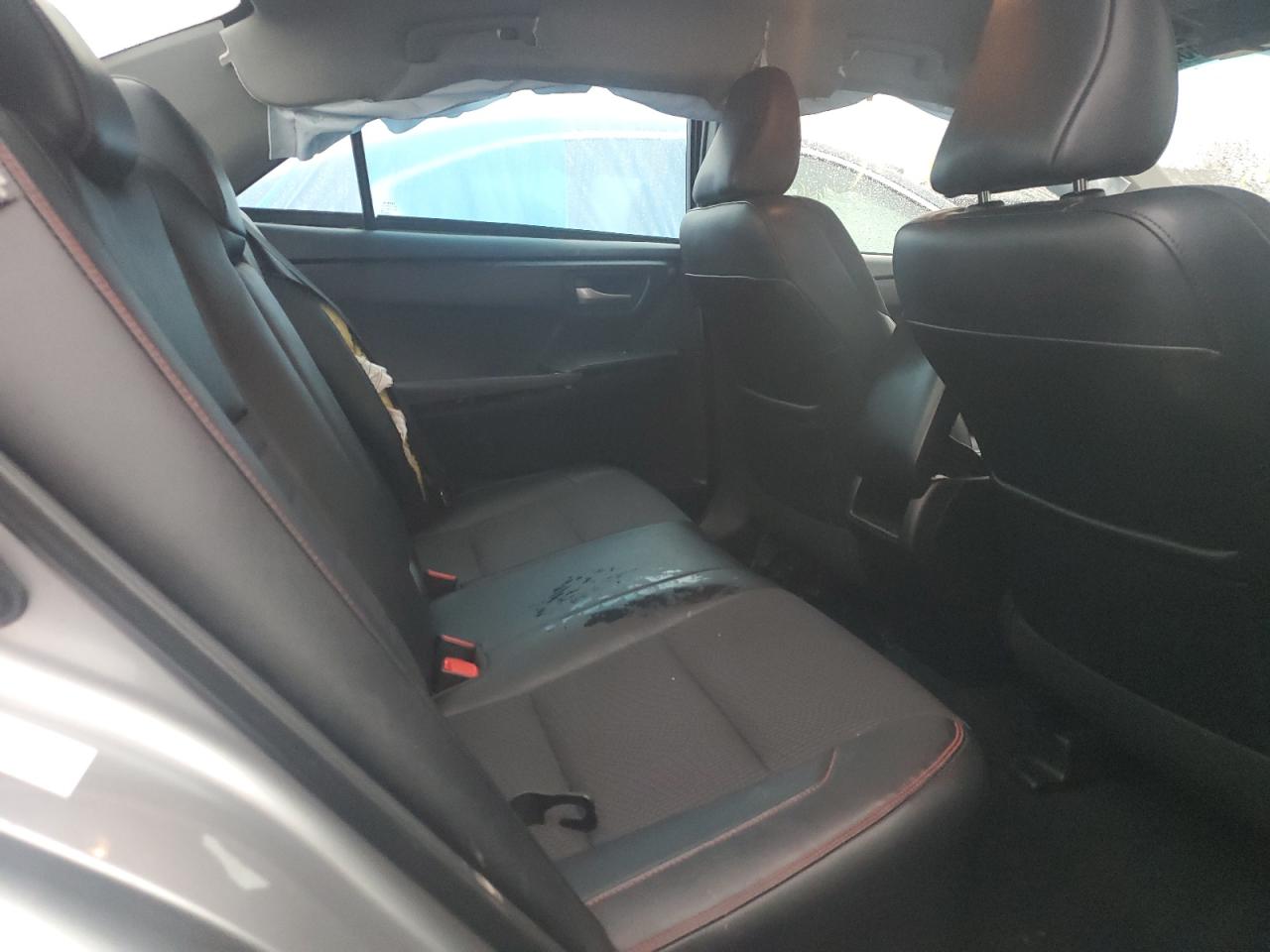 2016 Toyota Camry - Image 10