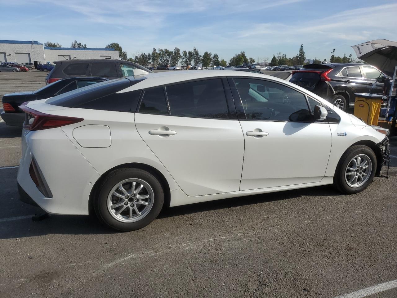 VIN JTDKARFP8H3064358 2017 TOYOTA PRIUS no.3