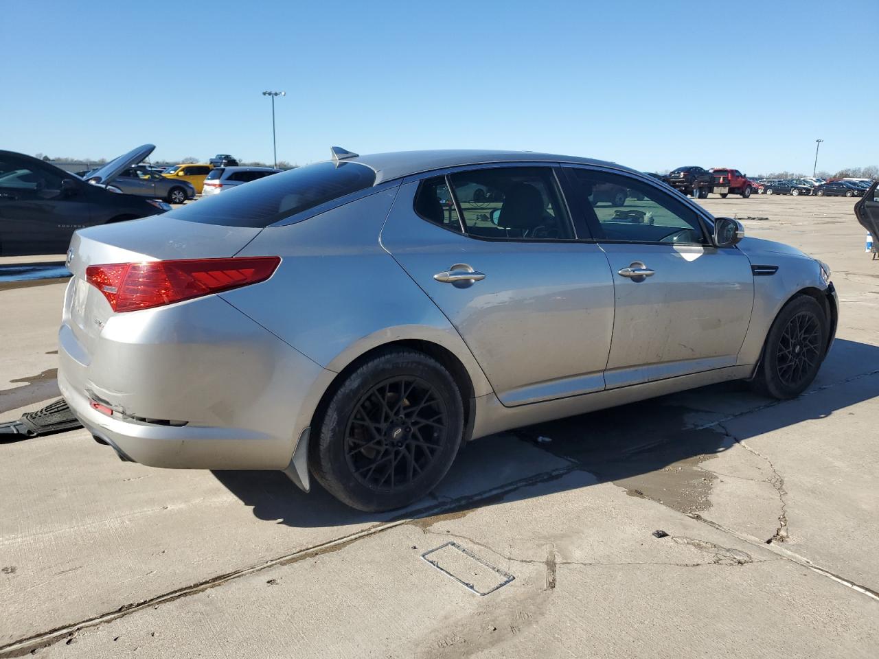 VIN 5XXGN4A73DG131821 2013 KIA OPTIMA no.3