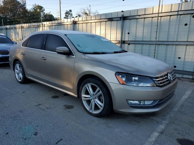  VOLKSWAGEN PASSAT 2015 Gold