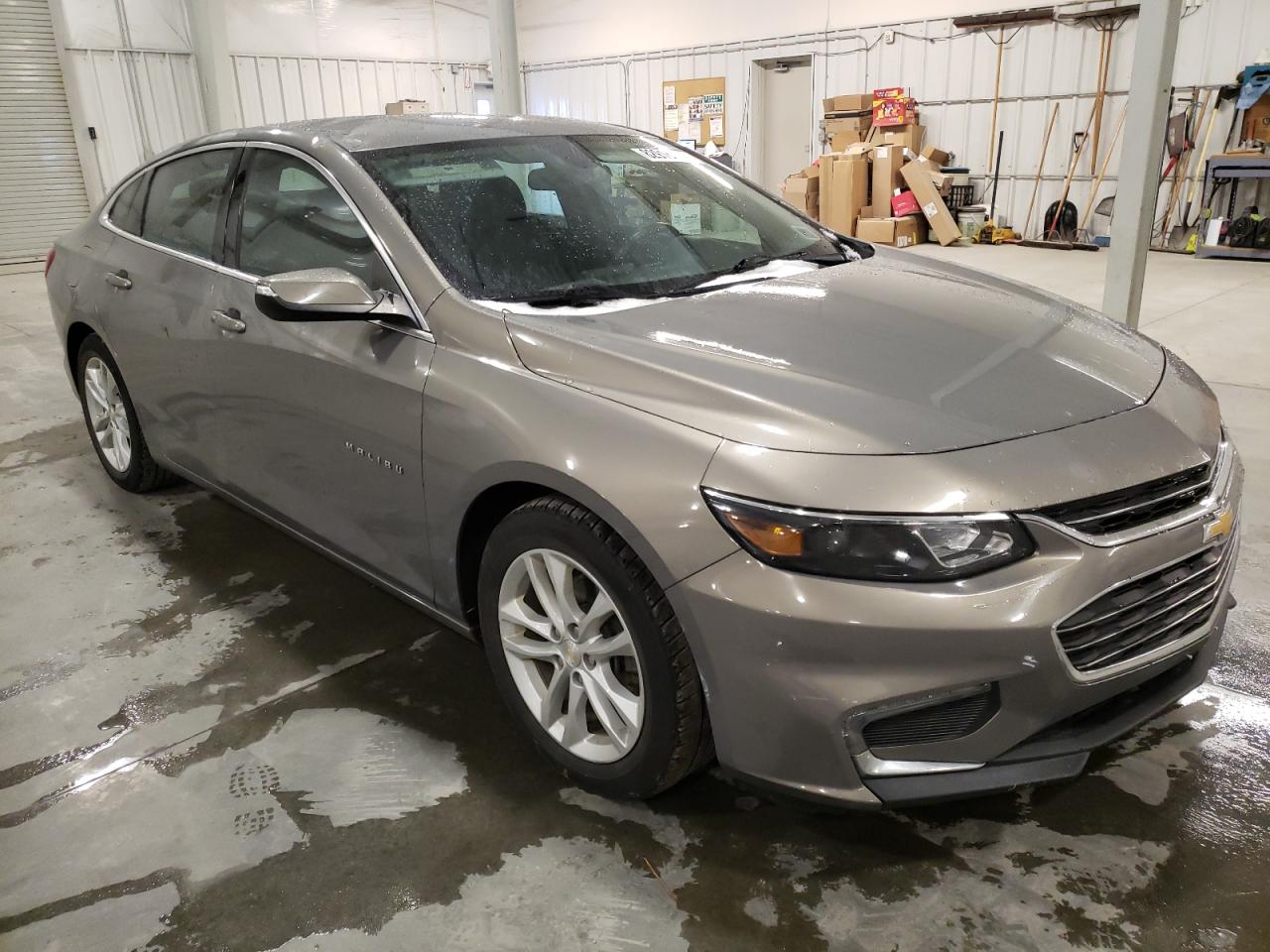 2018 Chevrolet Malibu - Image 4