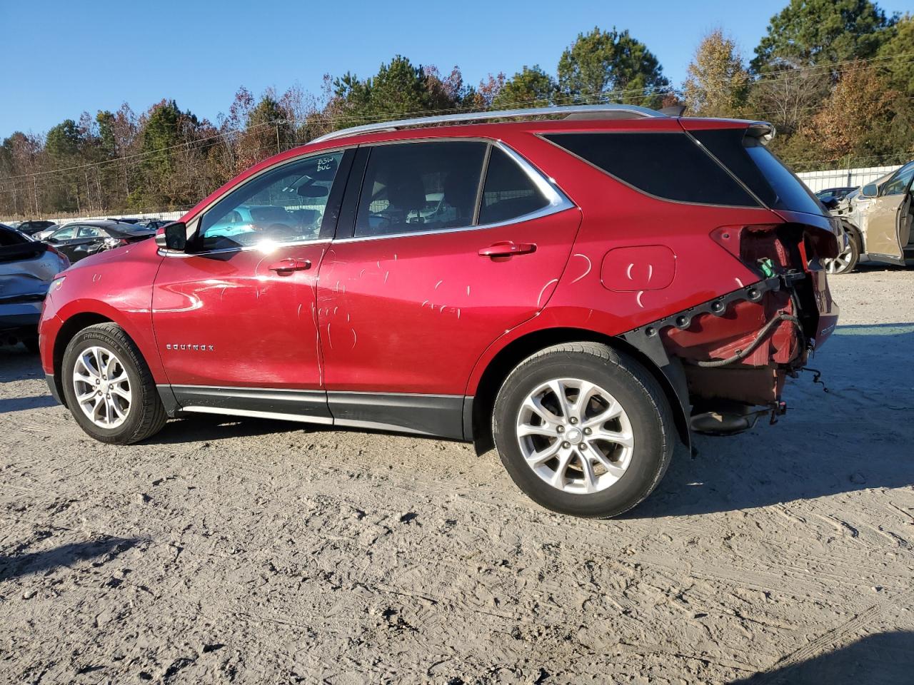2018 Chevrolet Equinox - Image 2