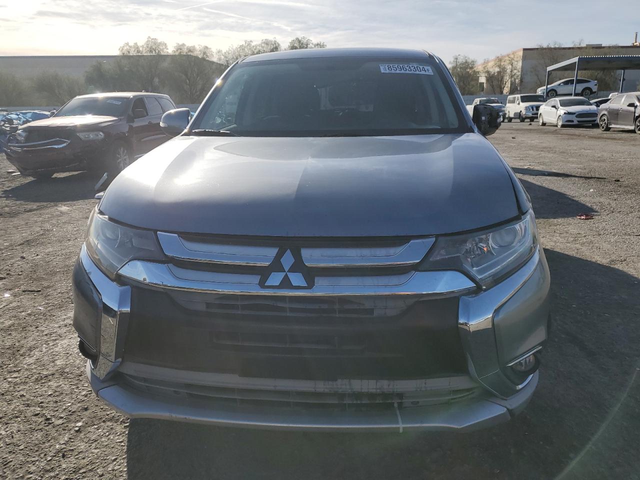 2017 Mitsubishi Outlander - Image 5