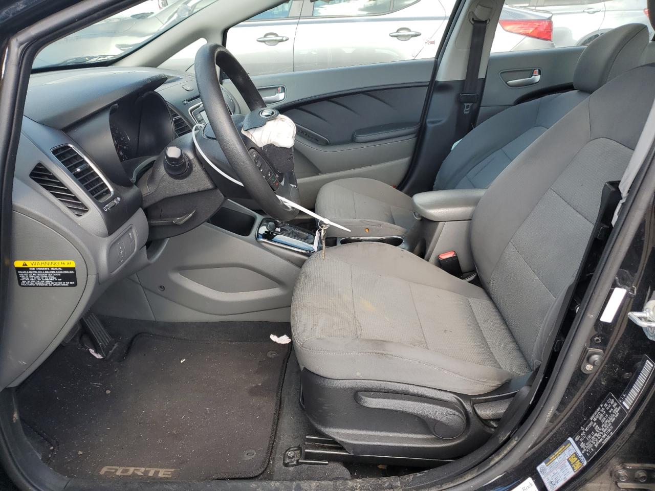 2017 Kia Forte Lx VIN: 3KPFK4A76HE115616 Lot: 83119054