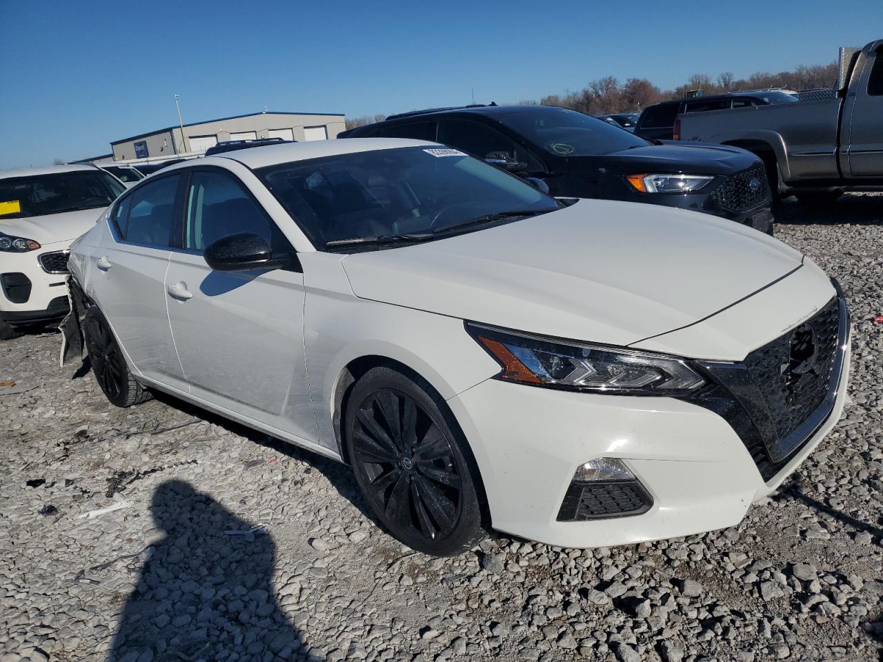 2021 Nissan Altima - Image 4