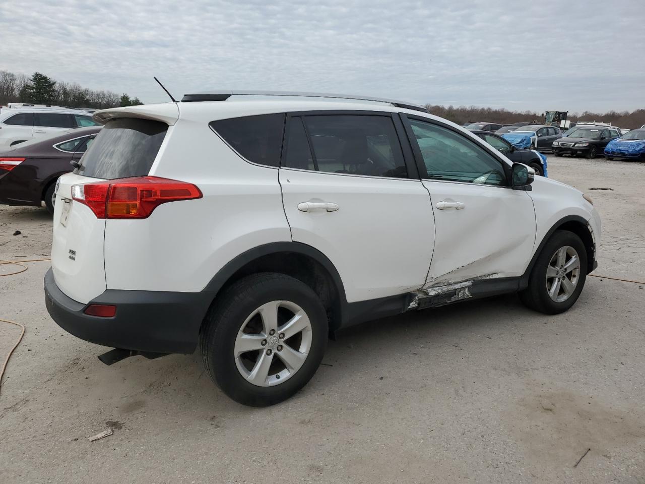 VIN 2T3RFREV9DW094461 2013 TOYOTA RAV4 no.3