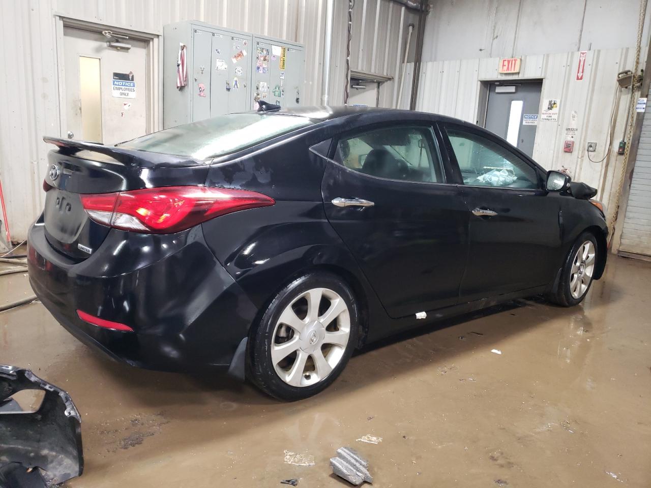 2015 Hyundai Elantra - Image 3