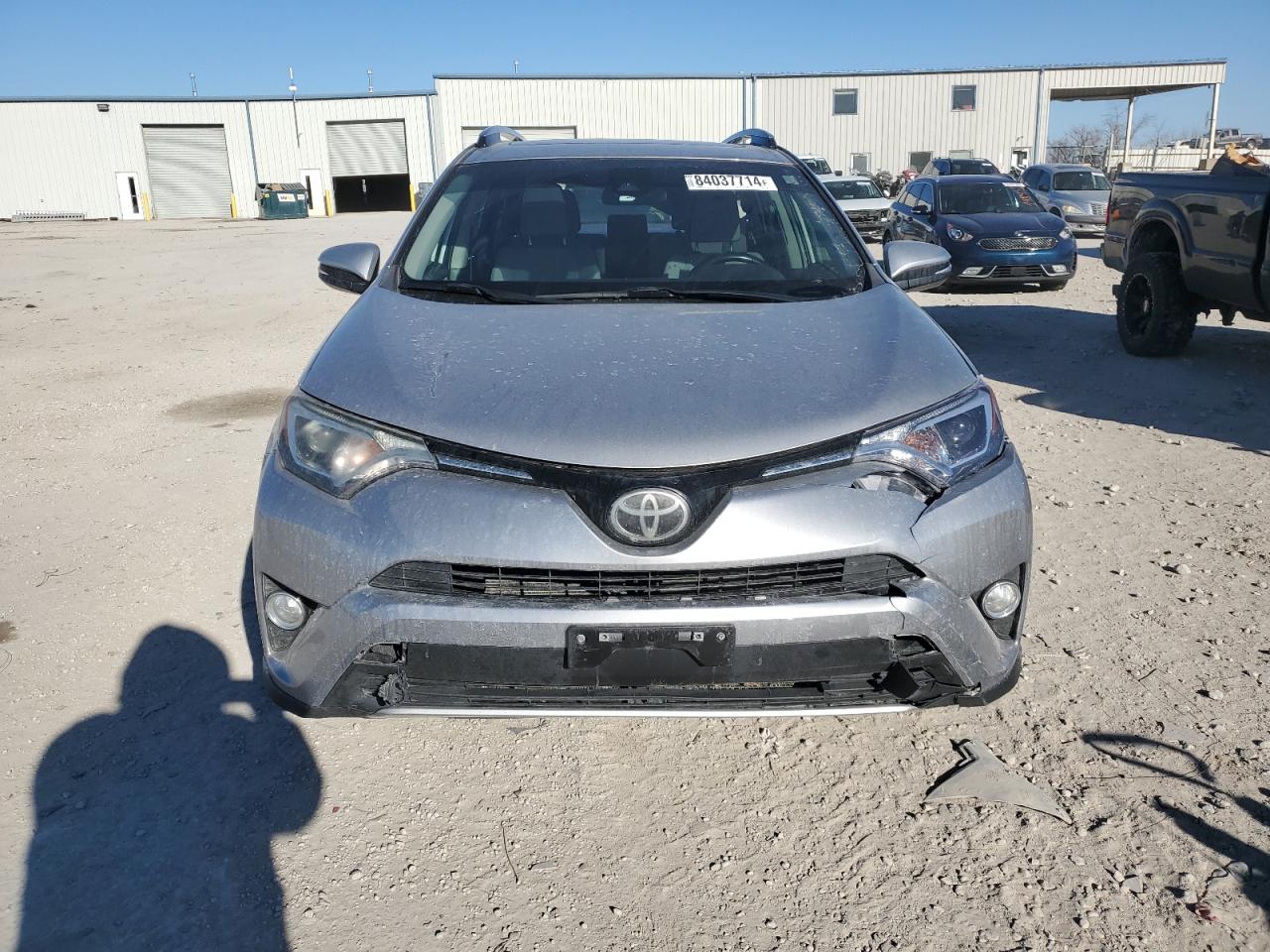 VIN JTMRFREV4JJ211308 2018 TOYOTA RAV4 no.5