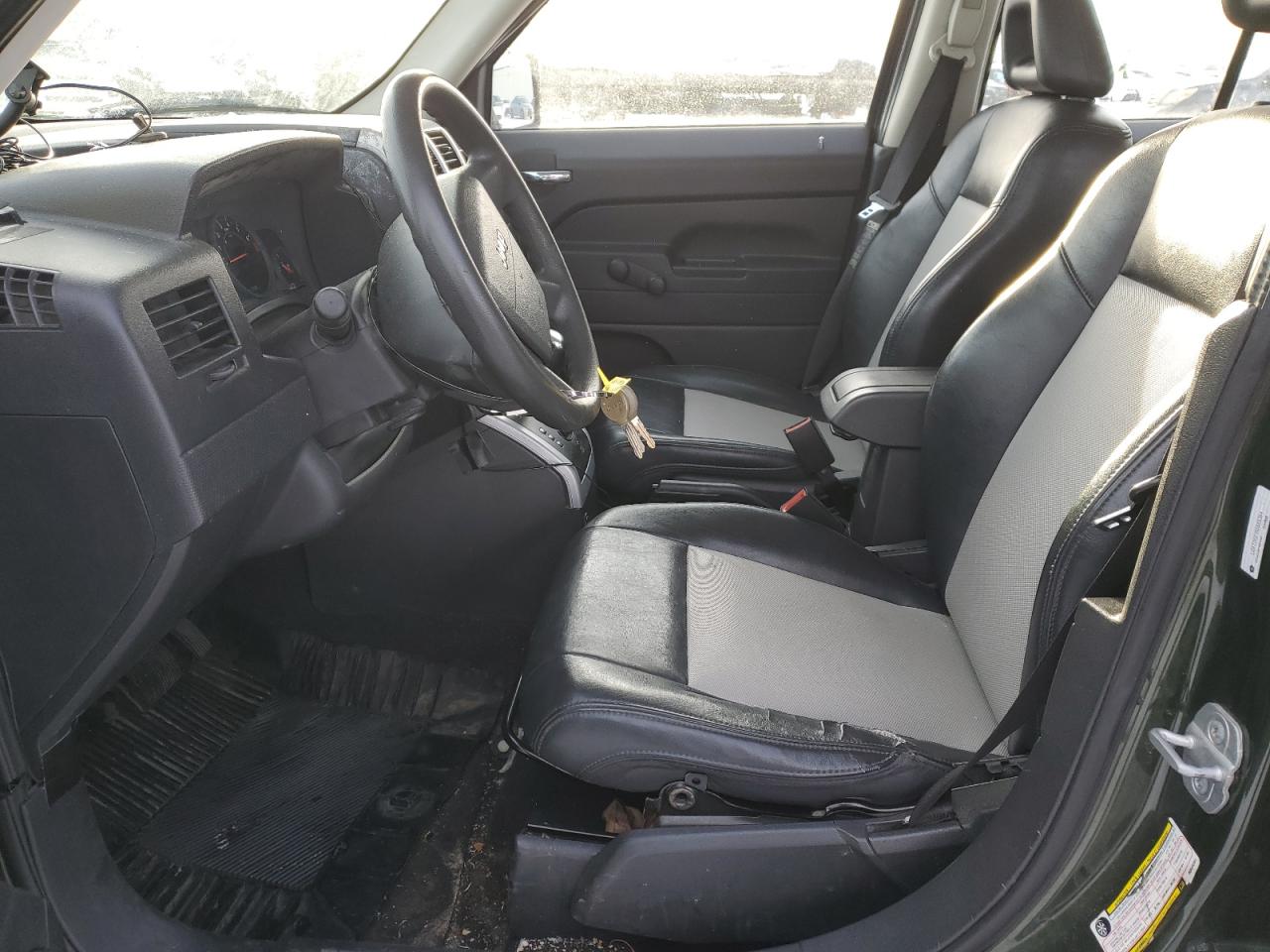 2008 Jeep Liberty (Patriot) - Image 7