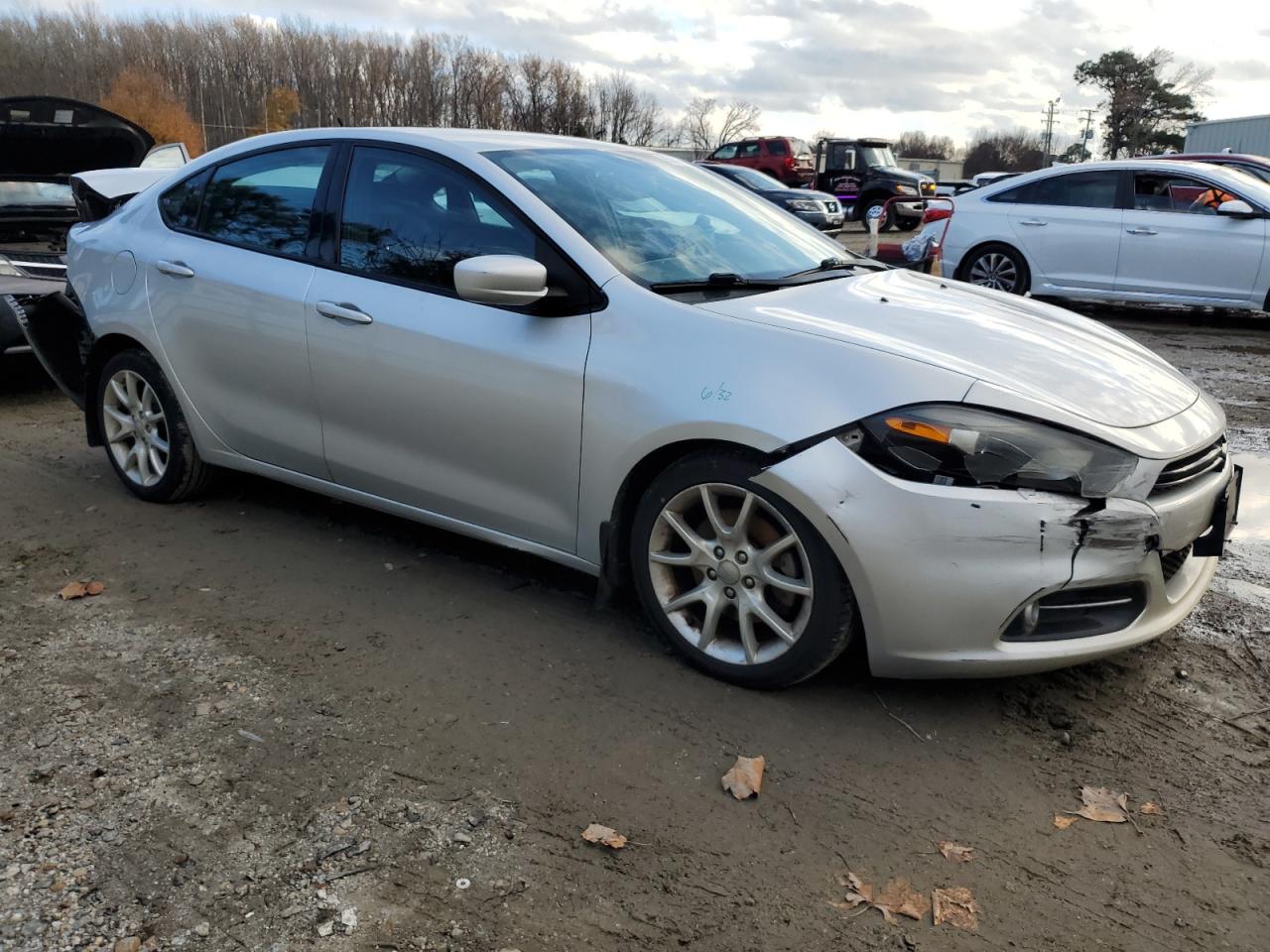 VIN 1C3CDFBA1DD333837 2013 DODGE DART no.4