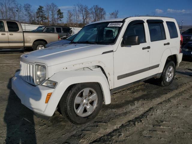  JEEP LIBERTY 2012 Белы