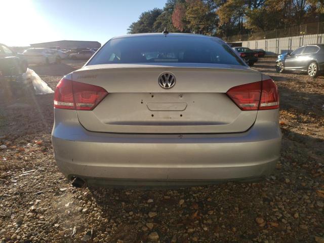  VOLKSWAGEN PASSAT 2013 Srebrny
