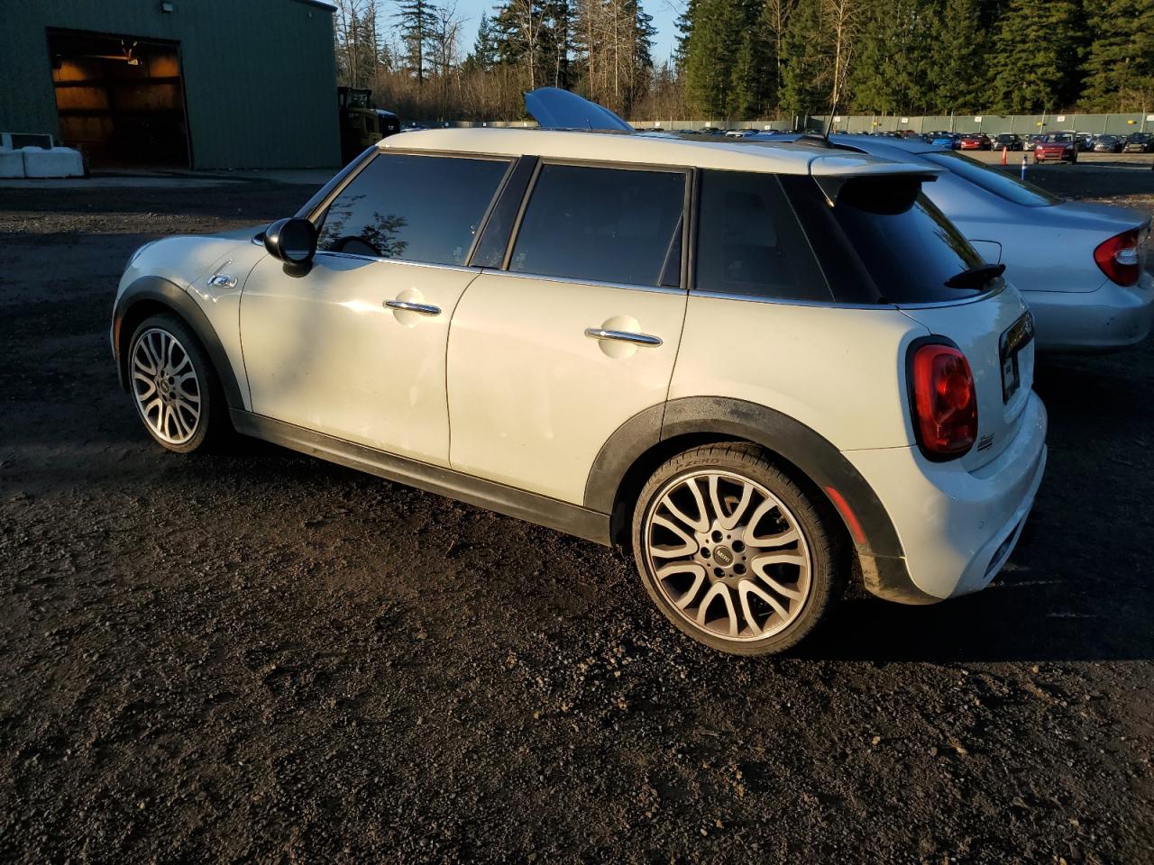 2016 MINI Cooper - Image 2