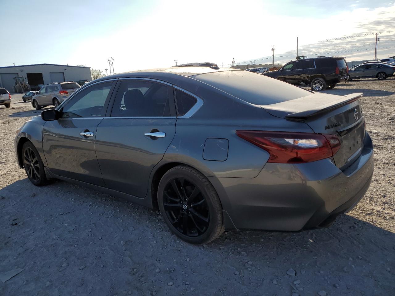 2018 Nissan Altima - Image 2