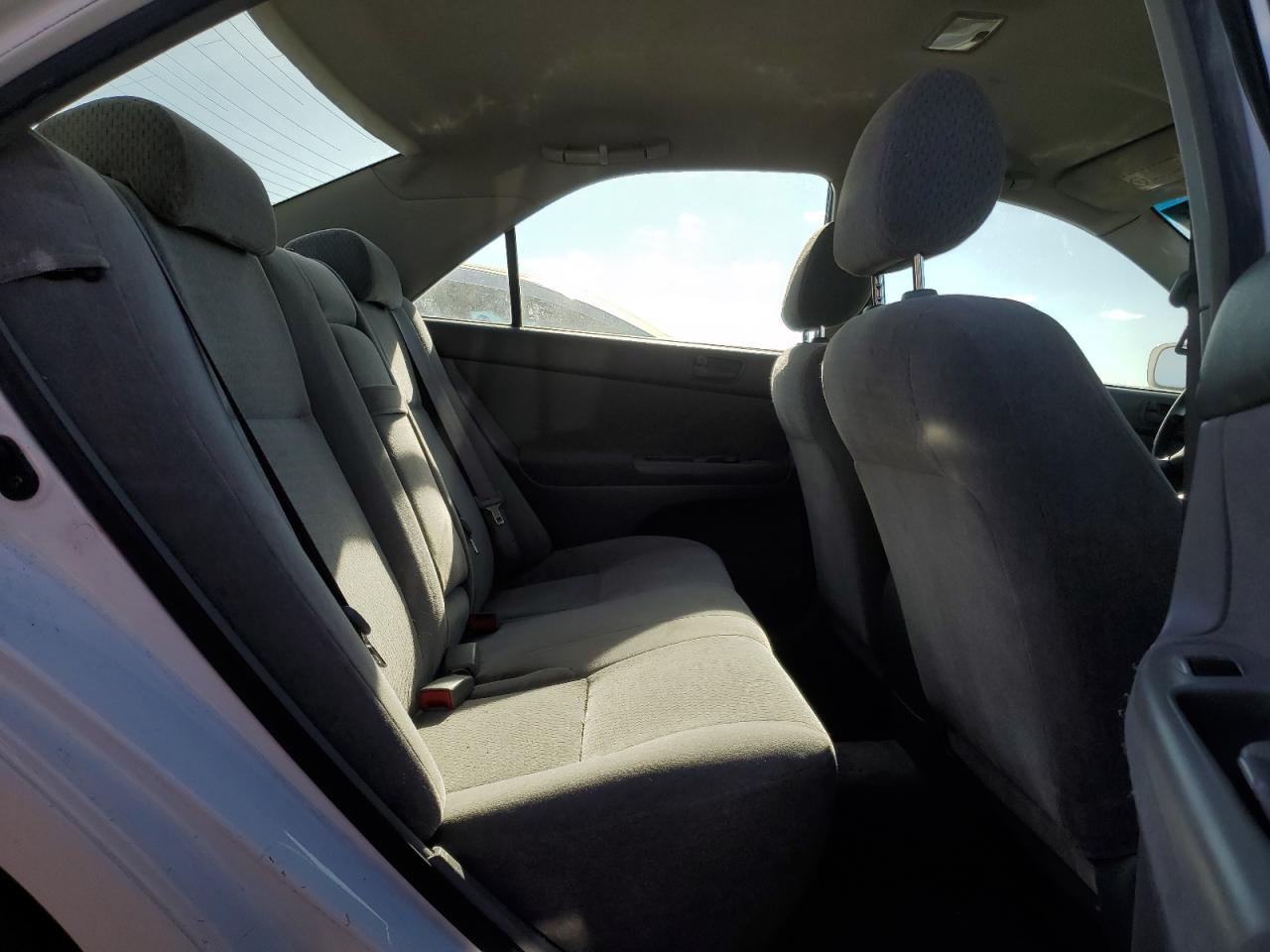 2003 Toyota Camry Le VIN: JTDBE32K630184892 Lot: 87085244