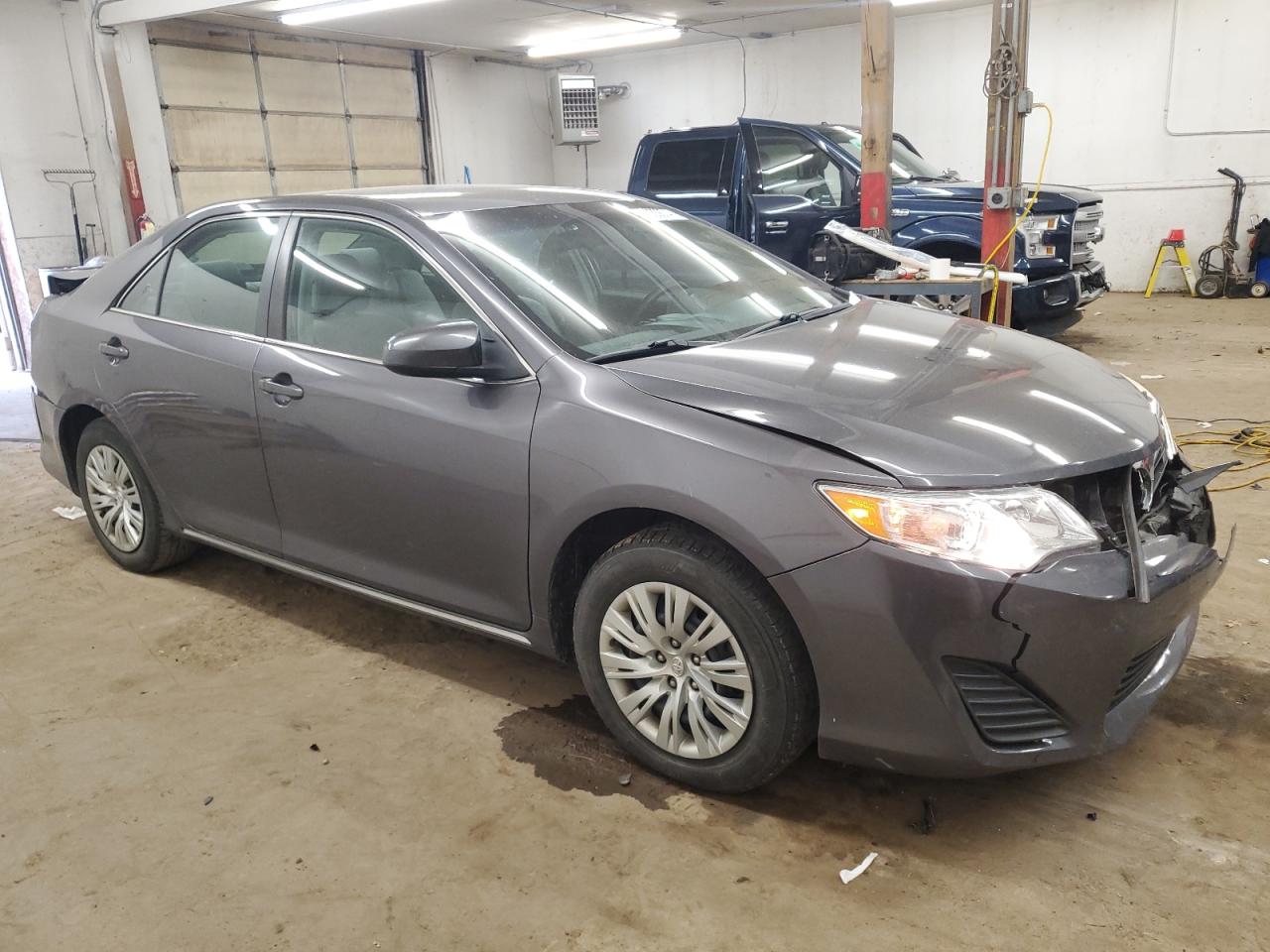 2013 Toyota Camry - Image 4