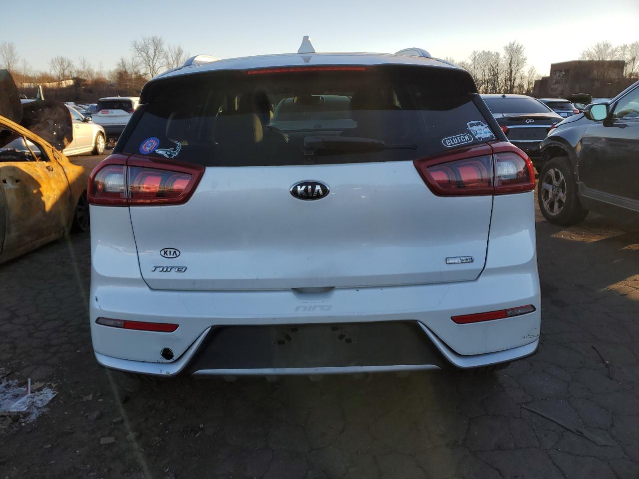 2017 Kia Niro Ex VIN: KNDCC3LC0H5095783 Lot: 83655744